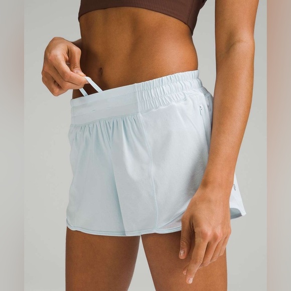 C - Lululemon Hotty Hot Low-Rise Lined Short 4"
Powder Blue - Picture 4 of 6